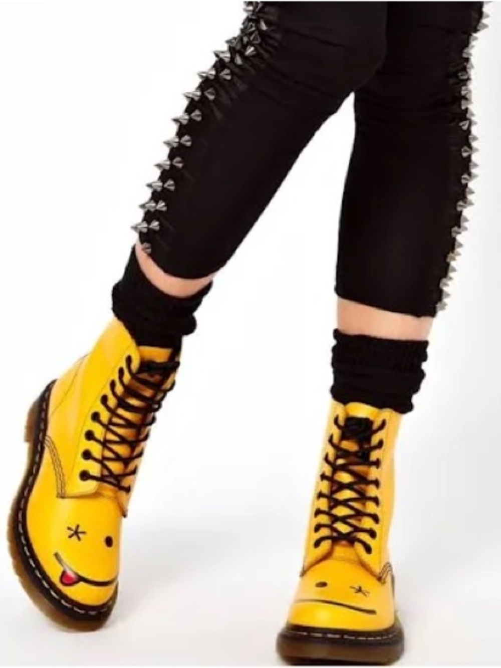 Dr Martens Pascal 1460 Smile hincky yellow leather boots